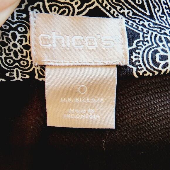 CHICOS GEOMETRIC BLACK & WHITE LINED BELL SLEEVE DRESS SIZE  0(SMALL) - Picture 6 of 6